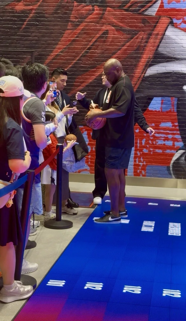 Signing for the fans — NBA China Games 2025, Macao